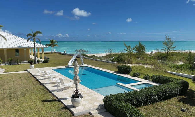 Treasure Cay House | Family estate guest house on the Treasure Cay Beach with beautiful pool.