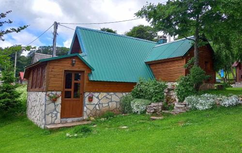 Virak House | Family Farm Bungalow