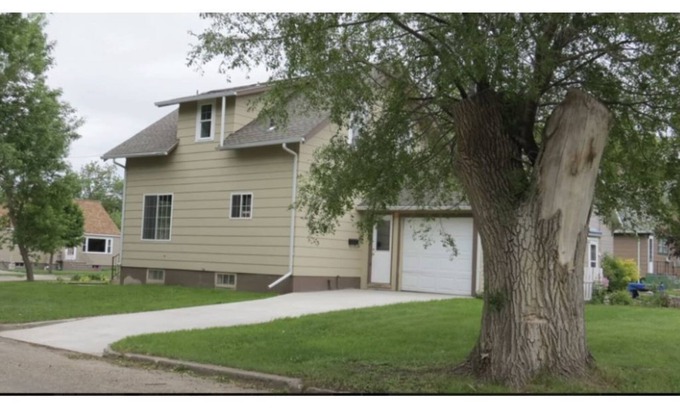 Webster House | Family & Fisherman Retreat — 2Bedroom, 2Bath + Boat Parking