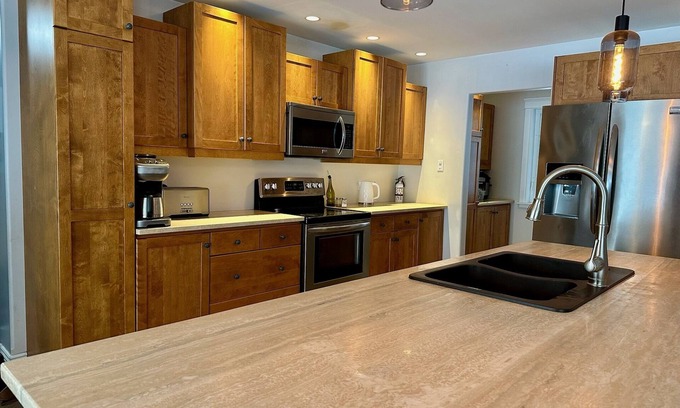 Anne's Land House | Family freedom oasis!