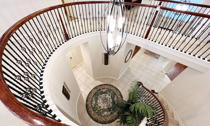 Allen House | Family Friendly 5-Bedroom w/Hot Tub and Game Room