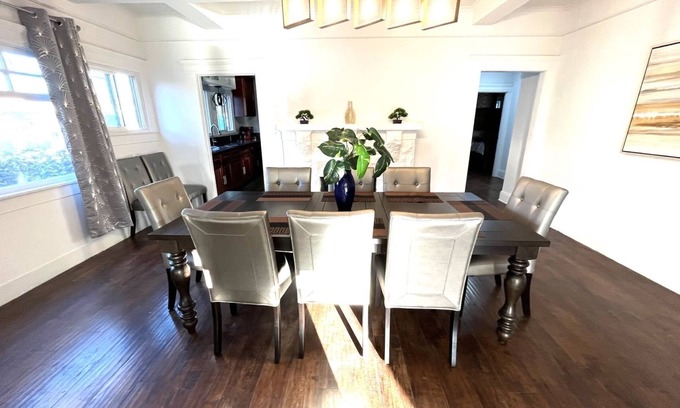 Alhambra House | Family Friendly 6B3B House (Super Good Location)