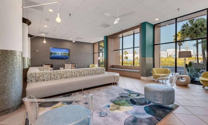 Florida Center Hotel | Family-Friendly Comfort for Your Orlando Theme Park Visit