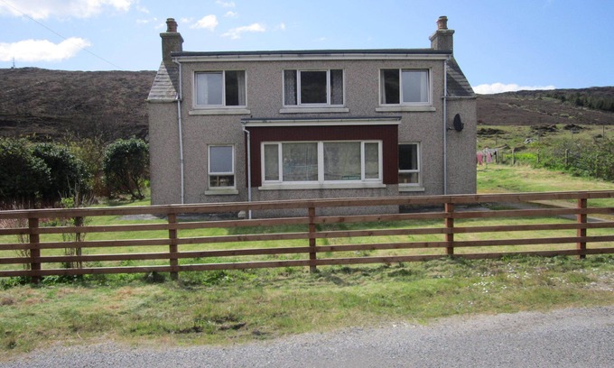 Glen Kyles House | Family Friendly Cottage Near Sandy Beaches