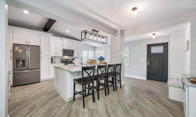 Largo House | Family-Friendly Getaway: Near Beaches & Parks!