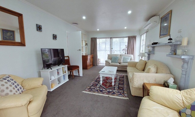 Hamilton House | Family-Friendly Home close to Waikato Hospital