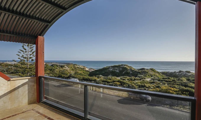 Two Rocks House | Family friendly luxury beach house.