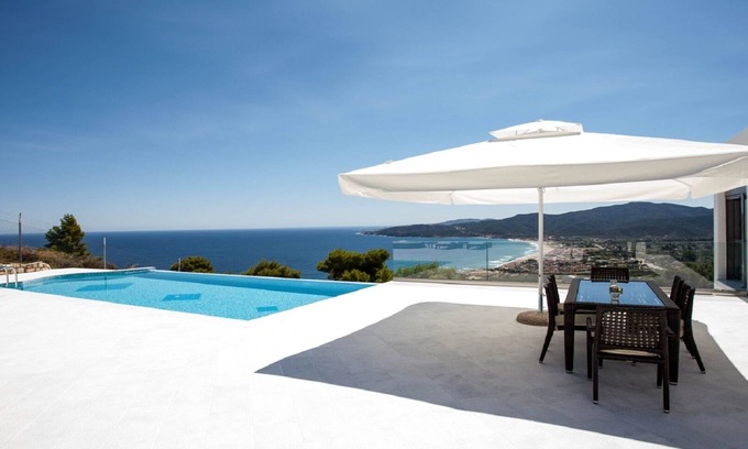 Sarti Villa | family-friendly, luxurious villa with pool