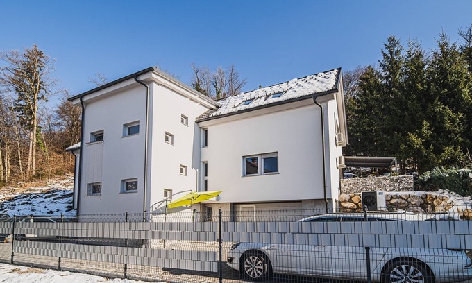 Preddvor Apartment | Family-Friendly Mountain Paradise Residences - Classic Two Bedroom Apartment with Terrace