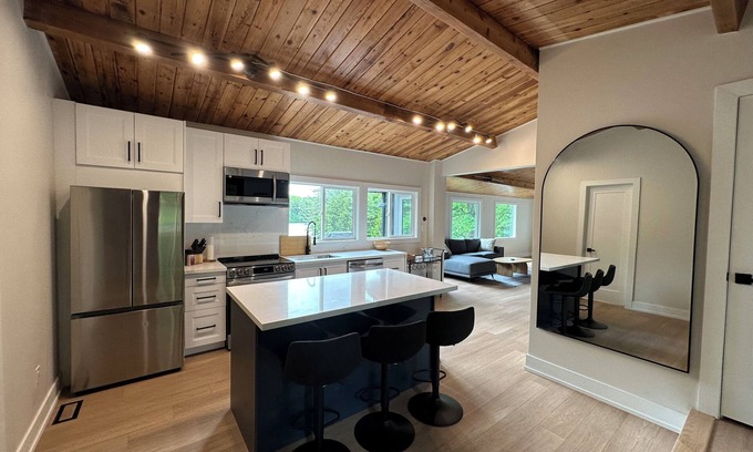 Georgian Bay Cottage | Family Friendly Muskoka Lakehouse