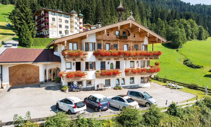 Muhlthal Apartment | Family-Friendly, Nature & Wellness On-Site
