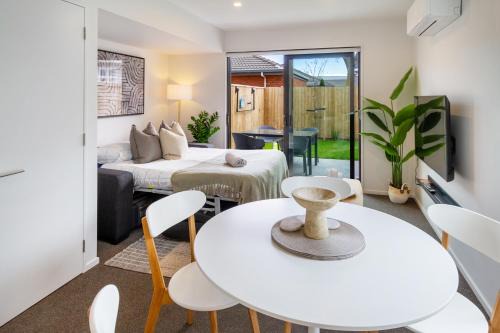 Sydenham Apartment | Family Friendly Near Waltham Pool