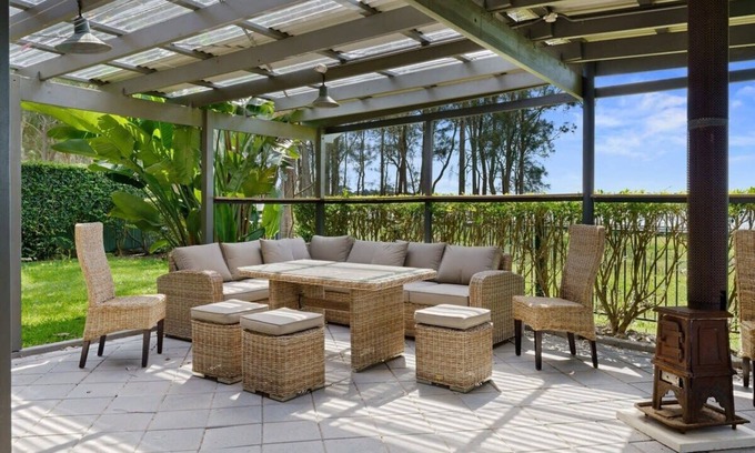 Tuggerawong House | Family-friendly Waterfront Home with Pool + Games