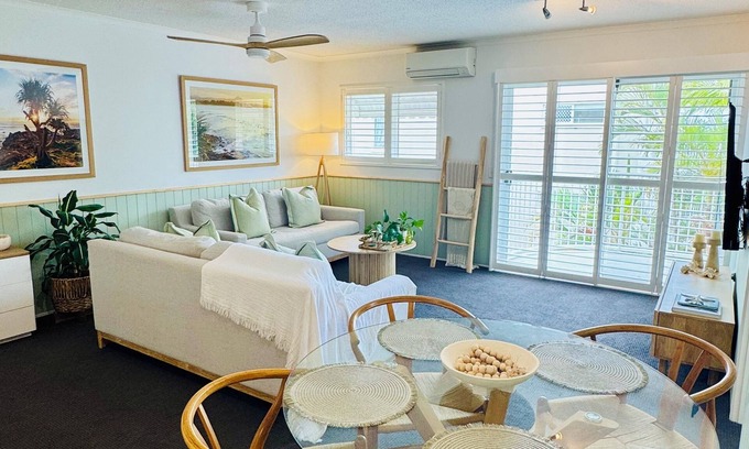 Coolum Beach Apartment | Family friendly, walking distance to beach and amenities