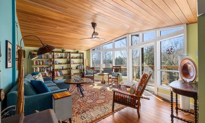 Jones Falls House | Family Friendly Waterfront Cottage