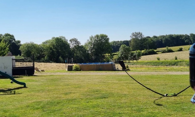 Gesnes-le-Gandelin Cottage | Family gîte near Les Aples de Mancelles