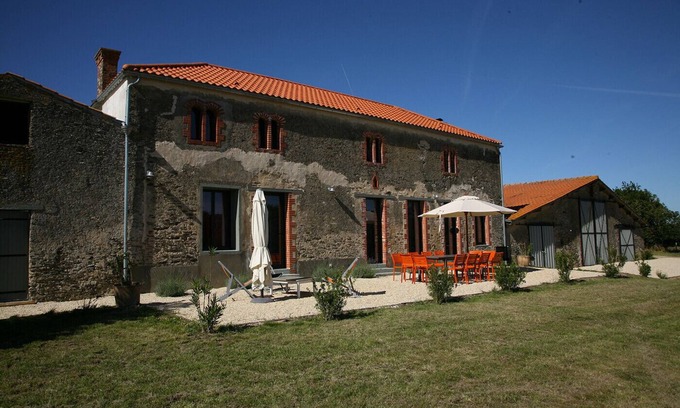 L'Aiguillon-sur-Vie Cottage | Family gîte in l'Aiguillon-sur-Vie