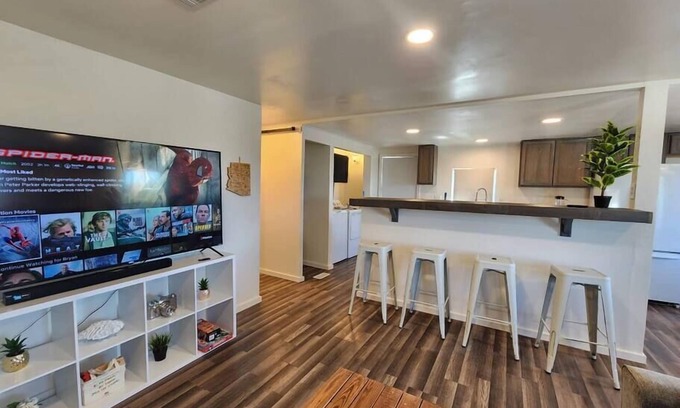 Meadview House | Family Home Grand Canyon Desert