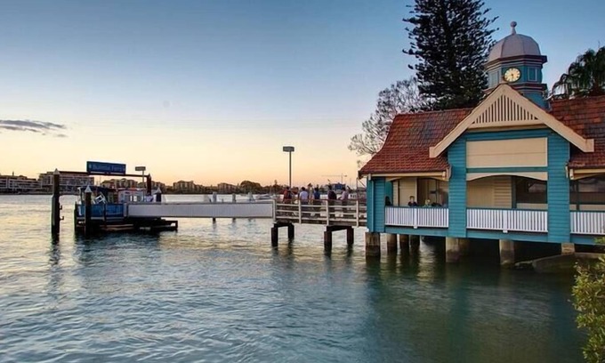 Balmoral House | Family Home in Balmoral - Family Stays