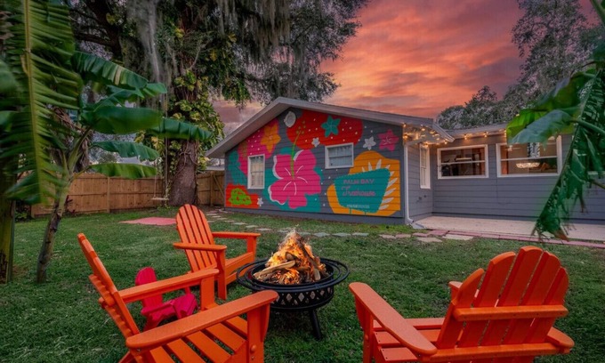 Interchange Square House | Family home in Heart of Palm Bay with TVs in rooms