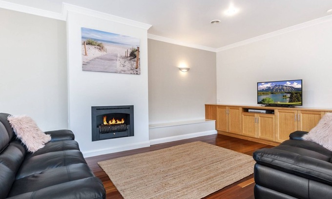 Port Fairy House | Family home in the centre of Port Fairy