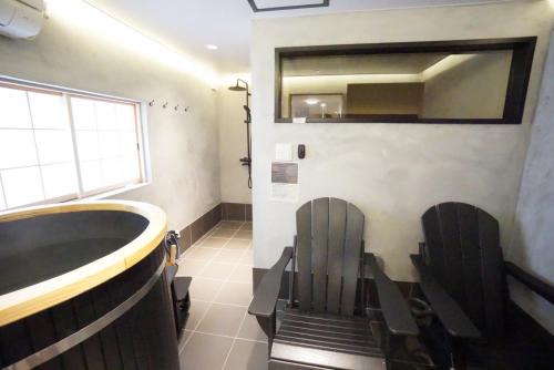 Tanimachi Apartment | Family Home Karahori House