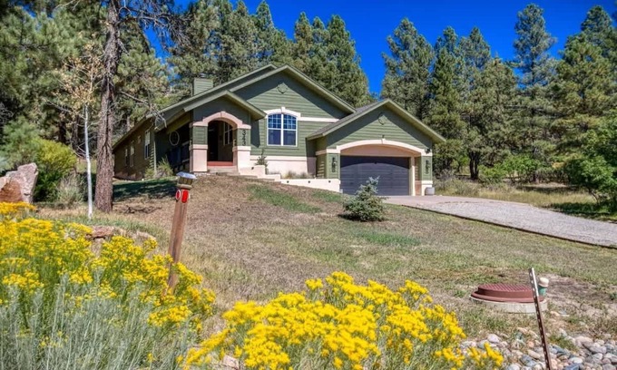 Pagosa Springs House | Family Home w/Hot Tub + Mountain Views