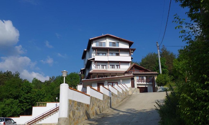 Lyaskovo Hotel | Family Hotel Diana