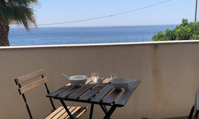 Letojanni Apartment | Family House Letojanni - Taormina View A
