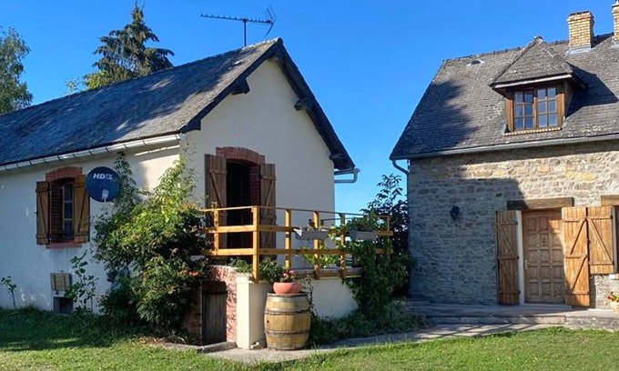 Marcheseuil House | Family house on small holiday estate with pool