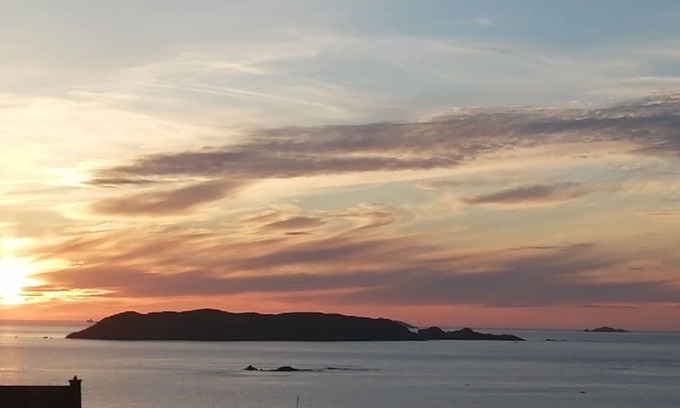 Trelevern House | Family house with beautiful sea view 300 meters from the beach.