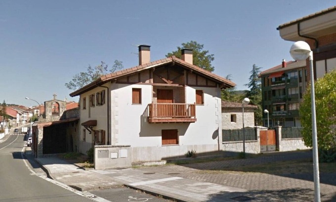 Orduna House | FAMILY HOUSE WITH GARDEN IN ORDUÑA, NEAR THE NATURAL PARK OF GORBEA