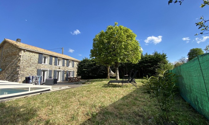 Messe Villa | family house with private swimming pool