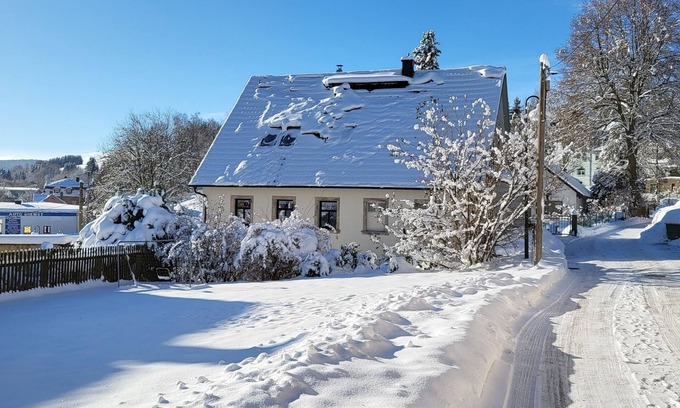 Baerenstein Apartment | Family idyll in the Ore Mountains