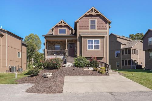 Hollister House | FAMILY is LOVE