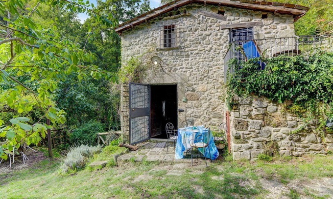 Roccafluvione Cottage | Family Mill Stay with BBQ