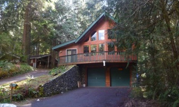 Glacier House | Family Mountain Retreat
