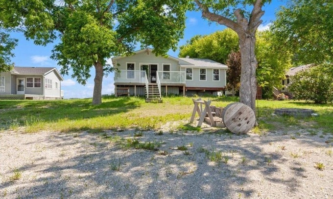 Saint Laurent Cabin | Family & Pet Friendly Beach Front Getaway