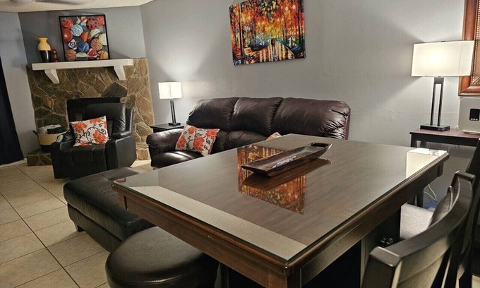 Southside Apartment | Family & Pet Friendly Condo
