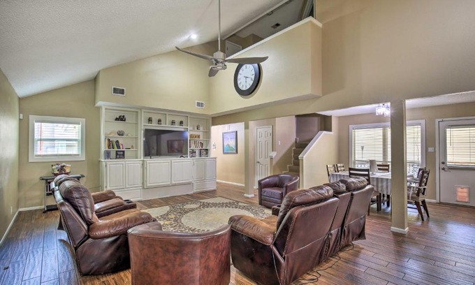 Boerne House | Family Retreat about 1 Mi to Hill Country Mile!