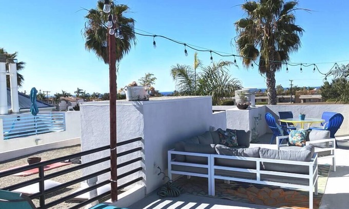 San Onofre House | Family Reunion and Wedding Beach House