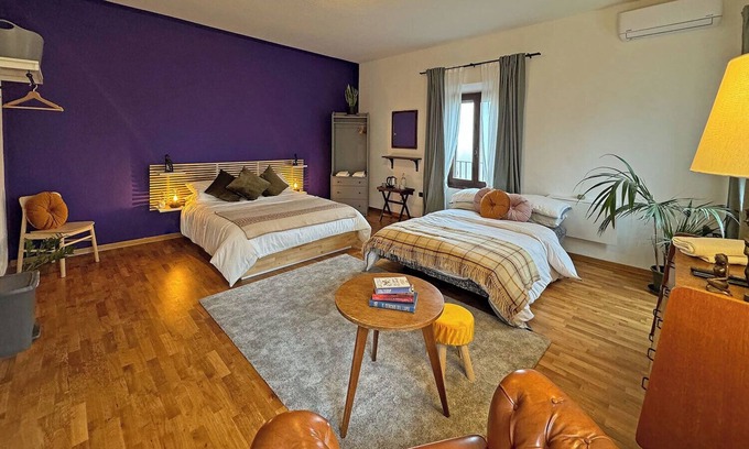Lugo Apartment | Family room Fico's colors