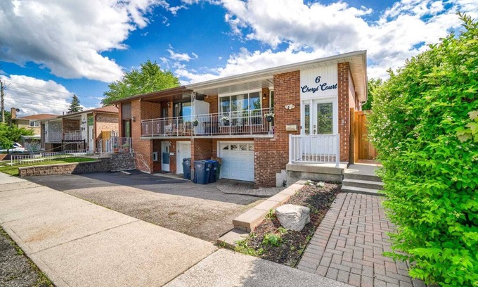 Brampton House | Family -sized house