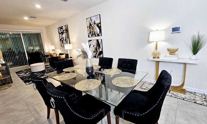 OakLeaf Plantation House | Family-sized townhome, mins from wedding venue & shopping @ Oakleaf Town Center