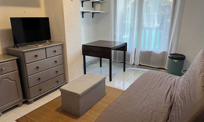 Seyne Apartment | Family Studio