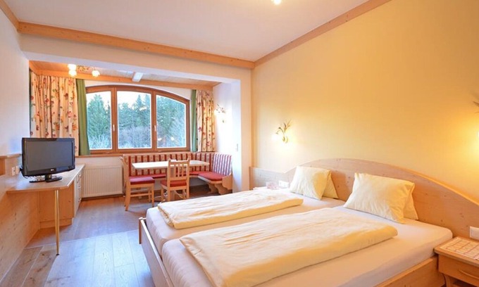Weissensee Hotel | Family Studio "Margerite" - Kreuzwirt, family hotel