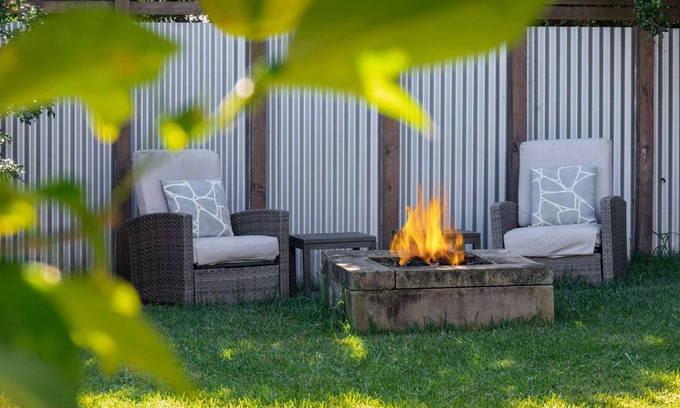 Copacabana House | "Family Tides" – Short Stroll to the Beach