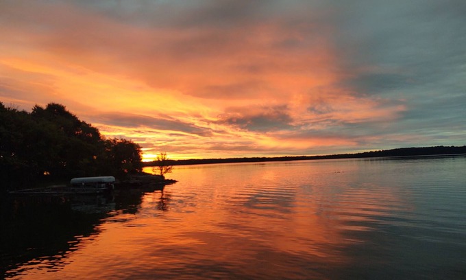 Brier Hill Cabin | Family vacation on Black Lake with a private beach!