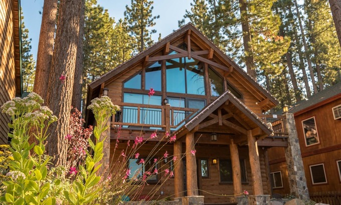 Al Tahoe House | Famous Cabin - Hot Tub, Pet Friendly