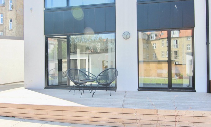 Øgadekvarteret Apartment | Fantastic apartment w/private terrace - 160